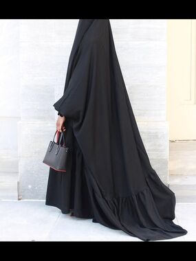 Gorgeous Ruffle Jilbab with Flowing Train